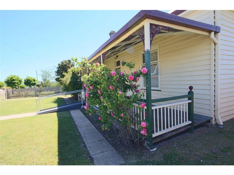 113 Rouse Street, Tenterfield NSW 2372