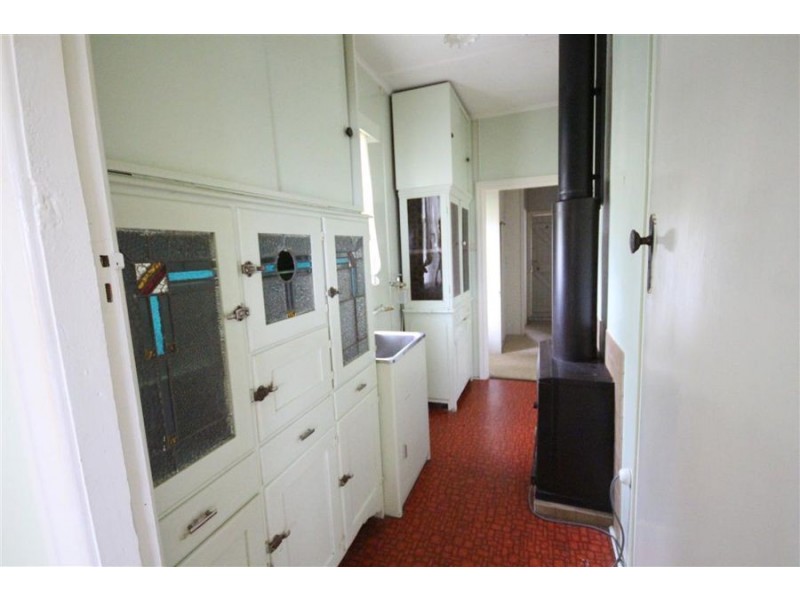 33 Logan Street, Tenterfield NSW 2372