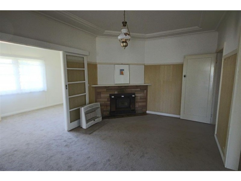 161 Logan Street, Tenterfield NSW 2372