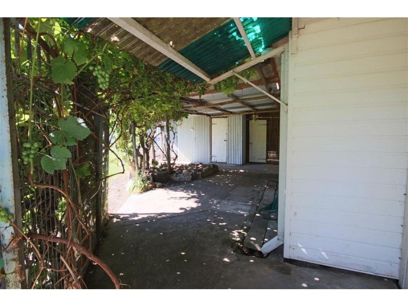 97 Scott Street, Tenterfield NSW 2372