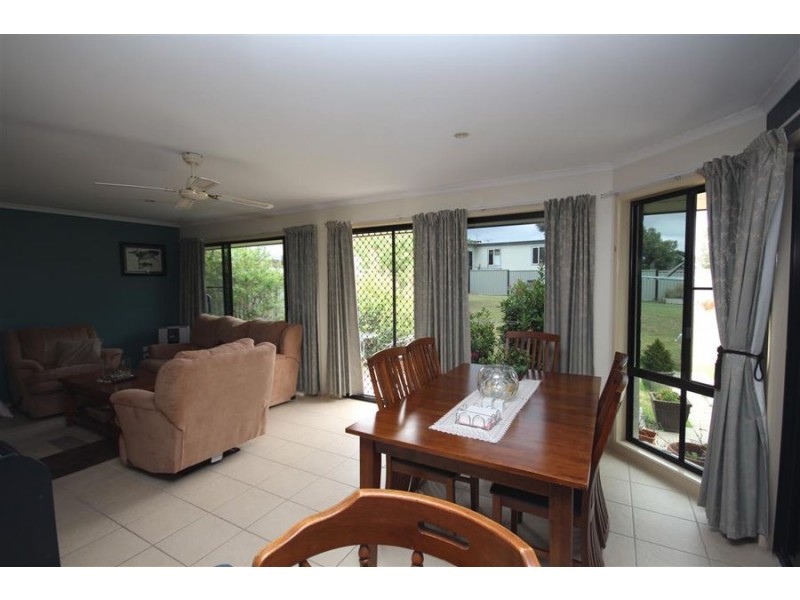 54 East Street, Tenterfield NSW 2372