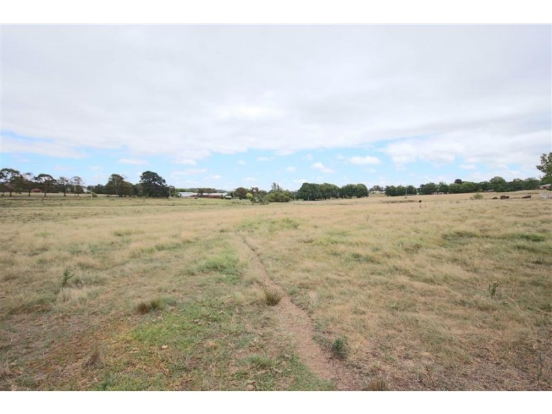 145 East Street, Tenterfield NSW 2372