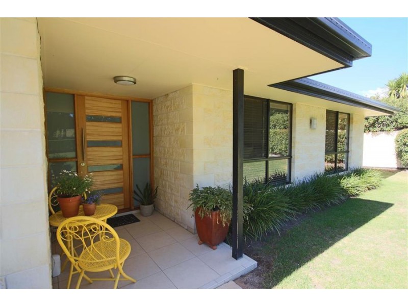 44 Riley Street, Tenterfield NSW 2372