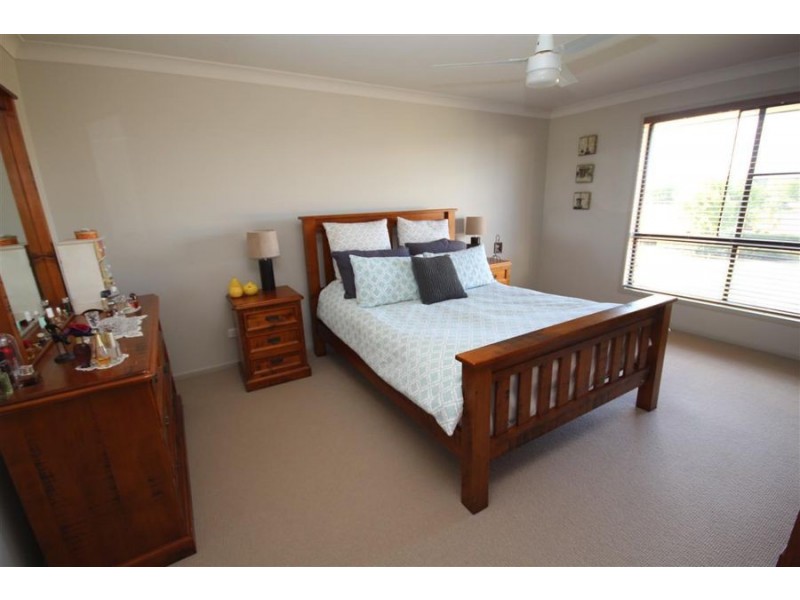 44 Riley Street, Tenterfield NSW 2372