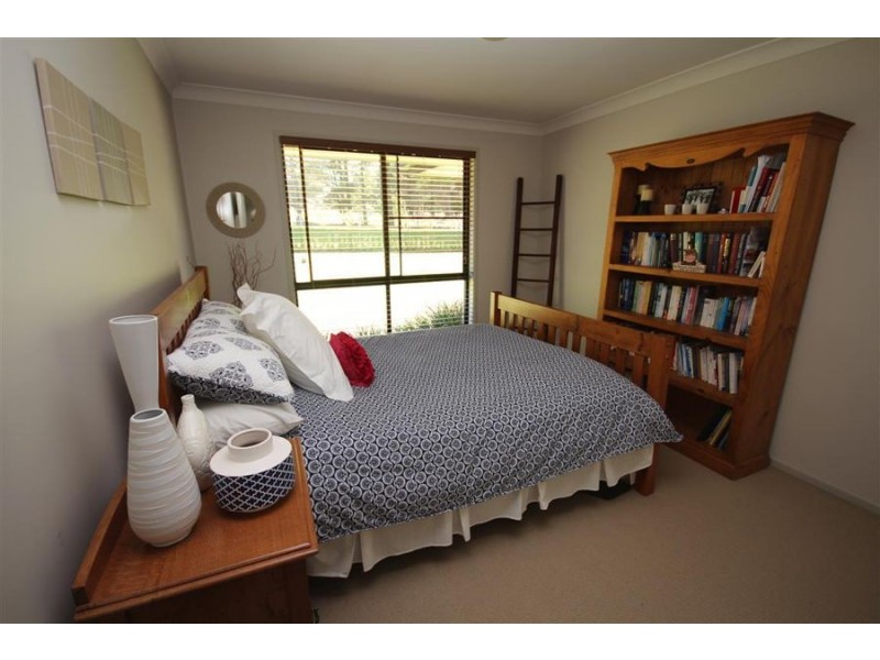 44 Riley Street, Tenterfield NSW 2372