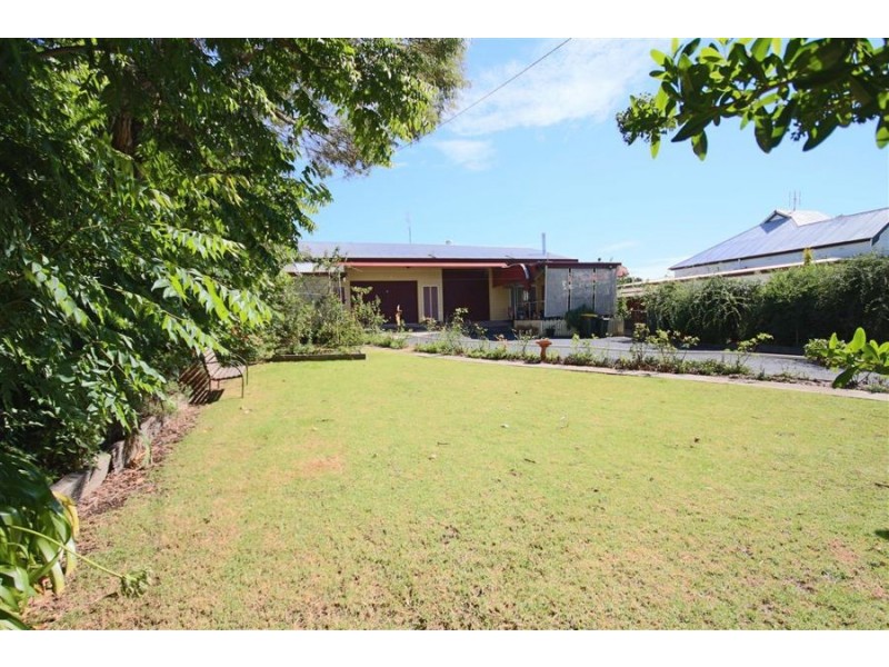 32 High Street, Tenterfield NSW 2372