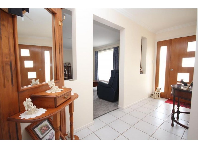 40 Railway Street, Tenterfield NSW 2372