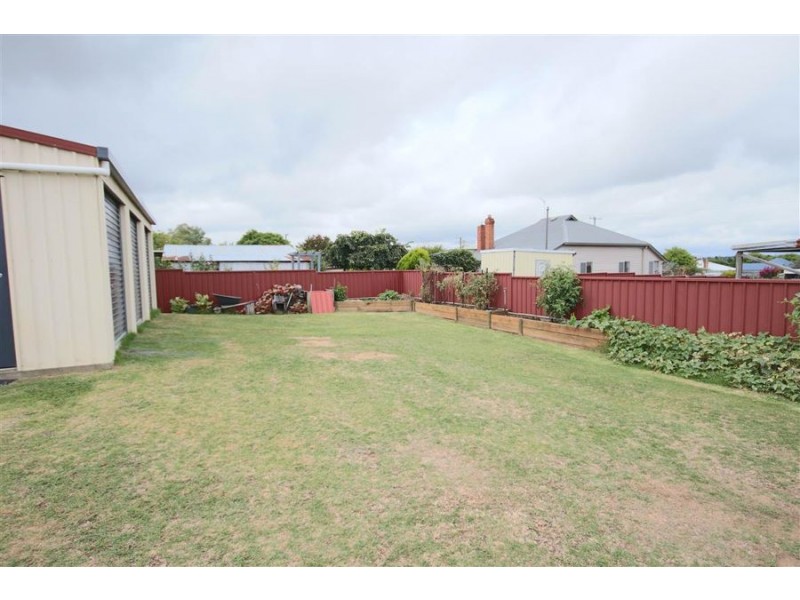 40 Railway Street, Tenterfield NSW 2372