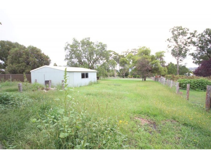 40 Logan Street, Tenterfield NSW 2372