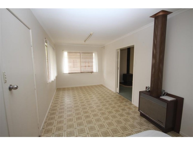 40 Logan Street, Tenterfield NSW 2372