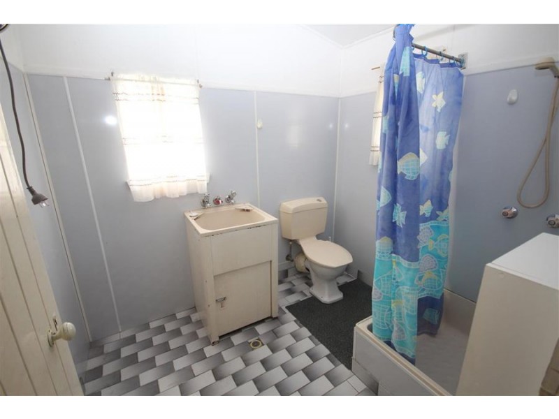 13 High Street, Tenterfield NSW 2372