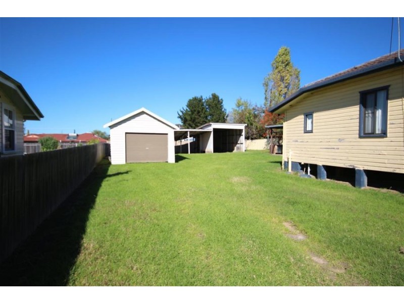 13 High Street, Tenterfield NSW 2372