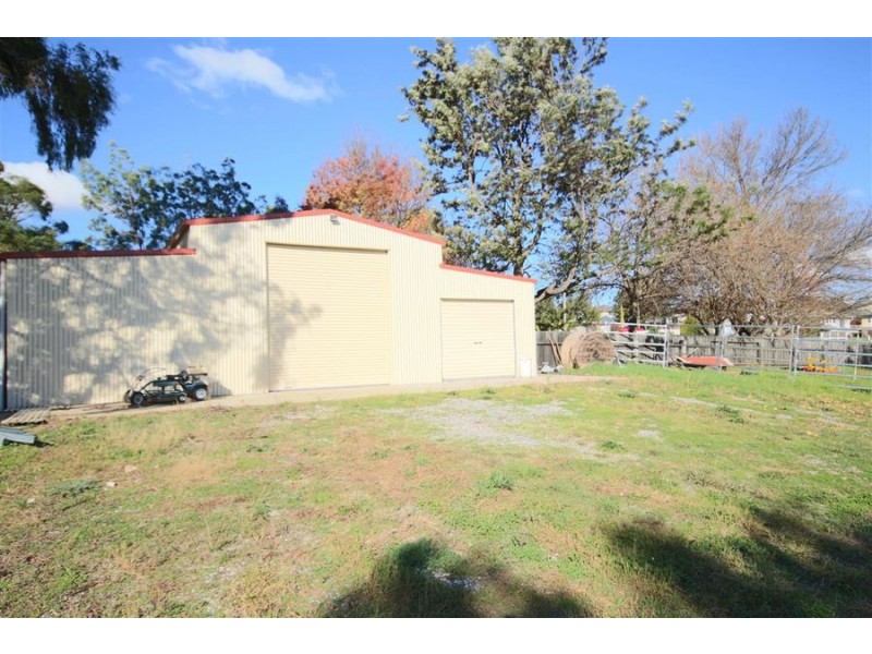 118-120 Wood Street, Tenterfield NSW 2372