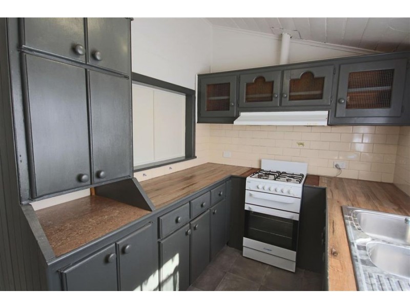 38 Molesworth Street, Tenterfield NSW 2372