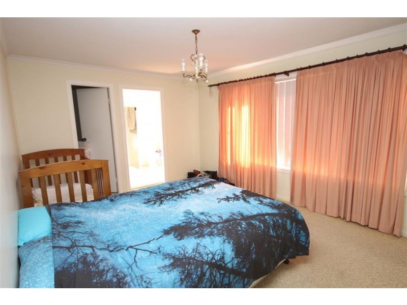 201 Logan Street, Tenterfield NSW 2372