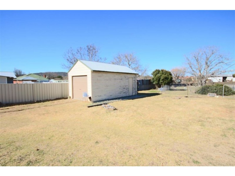 59 High Street, Tenterfield NSW 2372