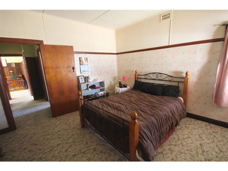 59 High Street, Tenterfield NSW 2372