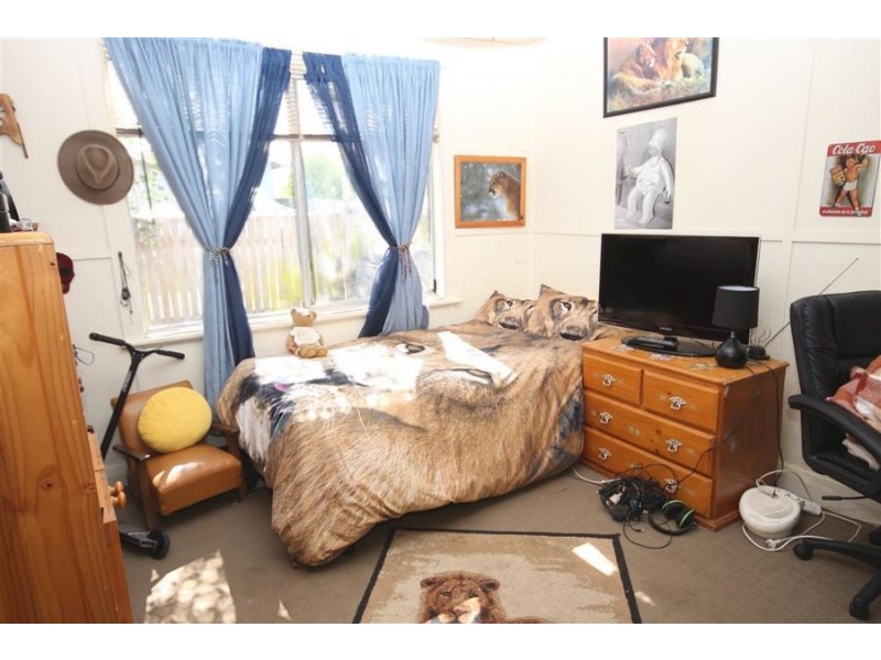 36 Railway Avenue, Tenterfield NSW 2372