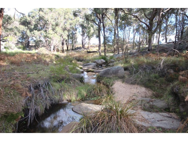 2 Wades Road, Tenterfield NSW 2372