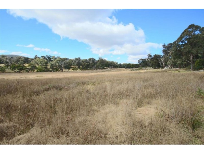 2 Wades Road, Tenterfield NSW 2372