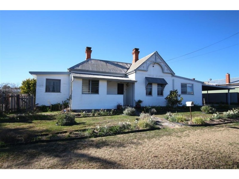 116 Miles Street, Tenterfield NSW 2372