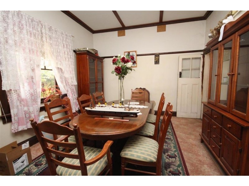 87 Martin Street, Tenterfield NSW 2372