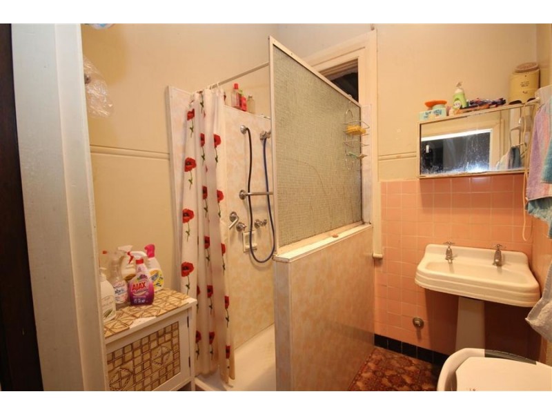 87 Martin Street, Tenterfield NSW 2372