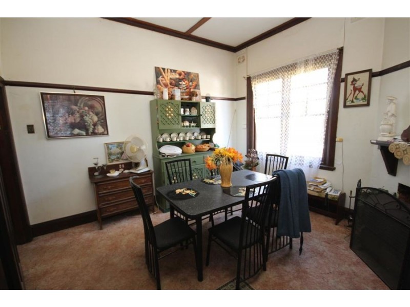 87 Martin Street, Tenterfield NSW 2372
