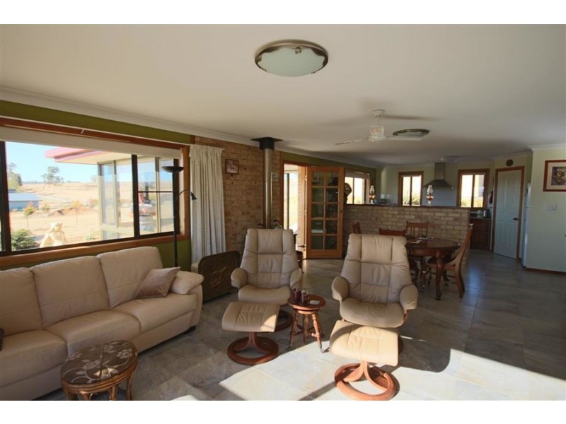 25 Millers Lane, Tenterfield NSW 2372