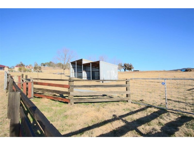 25 Millers Lane, Tenterfield NSW 2372