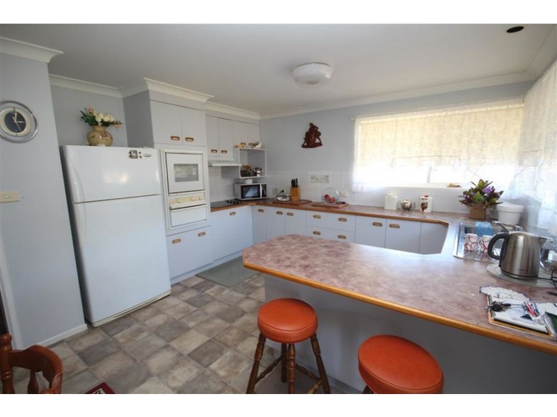 7 Logan Street, Tenterfield NSW 2372