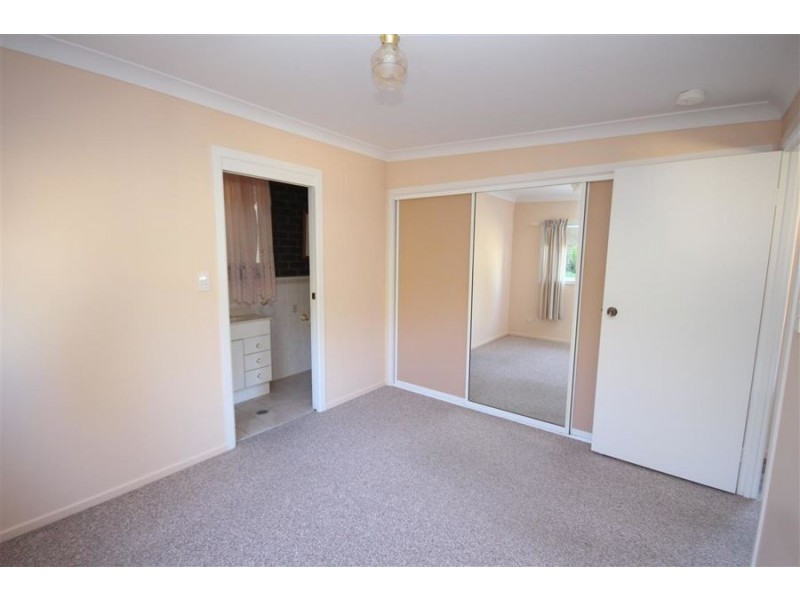 7 Logan Street, Tenterfield NSW 2372