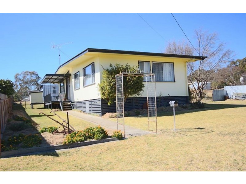 60 Bulwer Street, Tenterfield NSW 2372