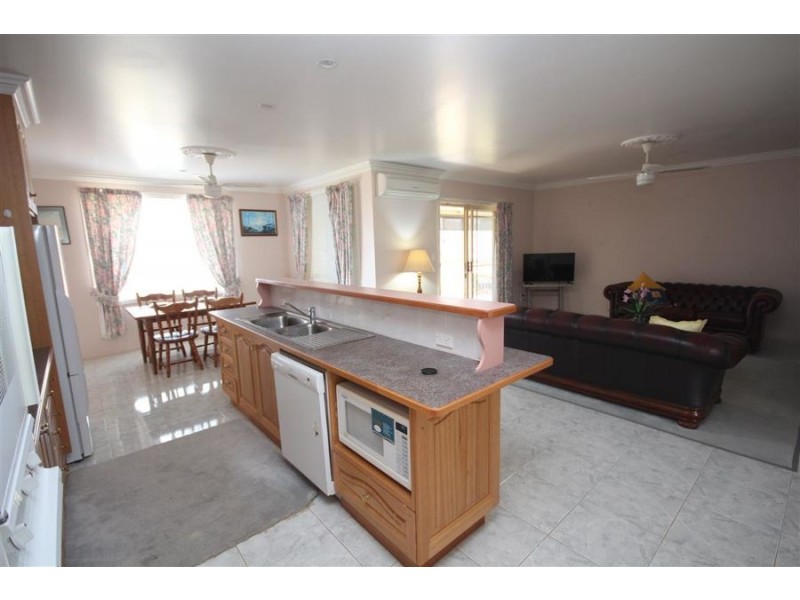 132 Pelham Street, Tenterfield NSW 2372