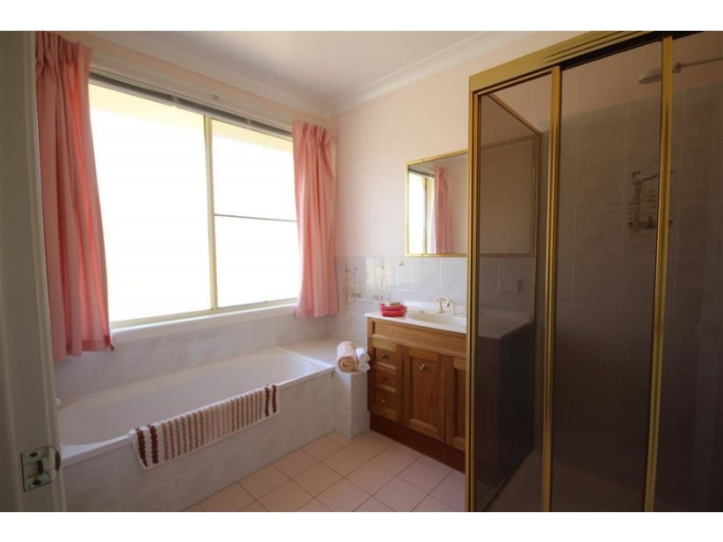 132 Pelham Street, Tenterfield NSW 2372