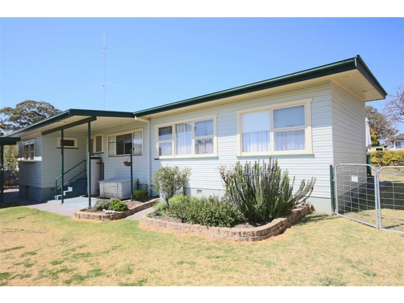 174 Manners Street, Tenterfield NSW 2372