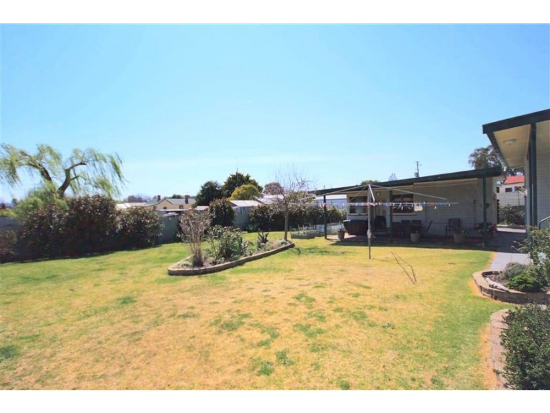 174 Manners Street, Tenterfield NSW 2372