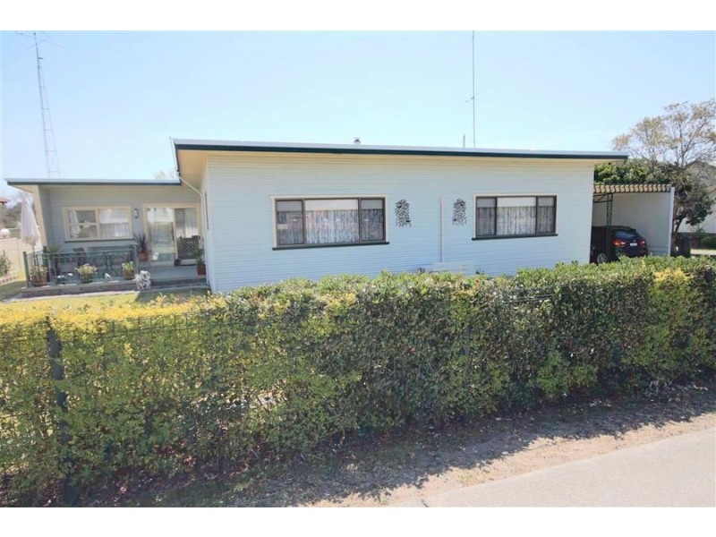 174 Manners Street, Tenterfield NSW 2372