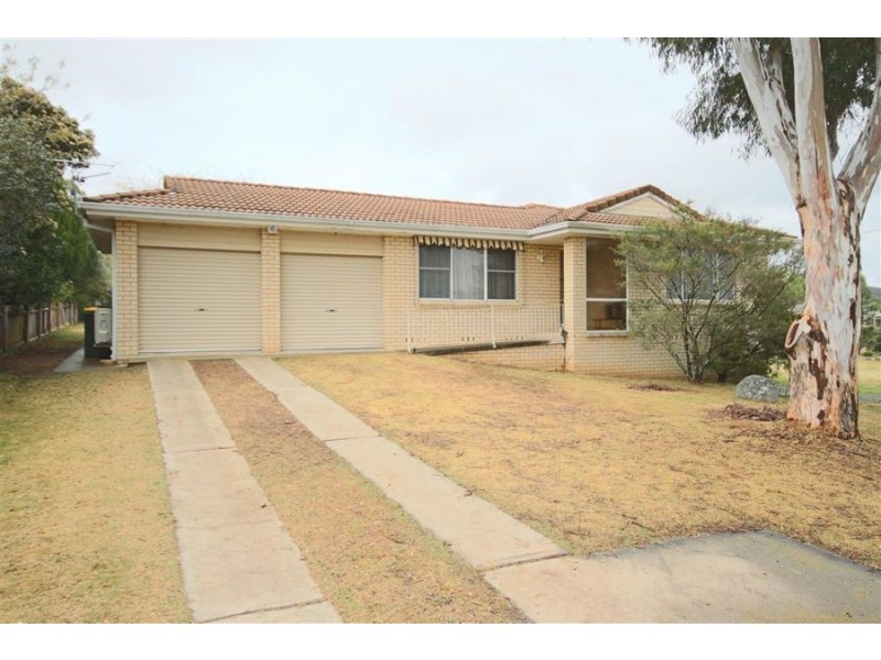 250 Bulwer Street, Tenterfield NSW 2372