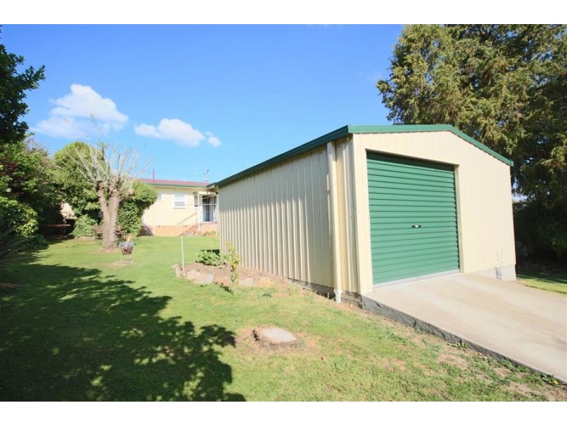 145 Bulwer Street, Tenterfield NSW 2372