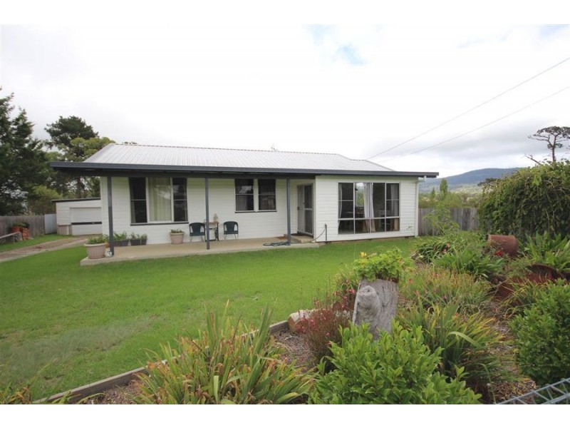 41 Clifton Street, Tenterfield NSW 2372