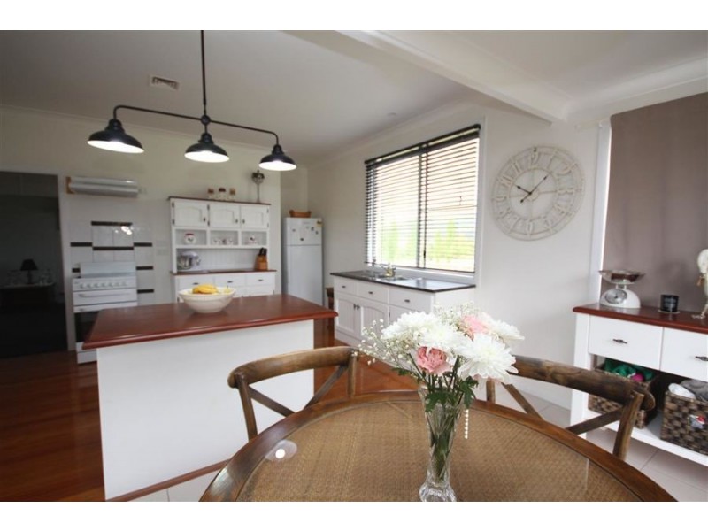 41 Clifton Street, Tenterfield NSW 2372