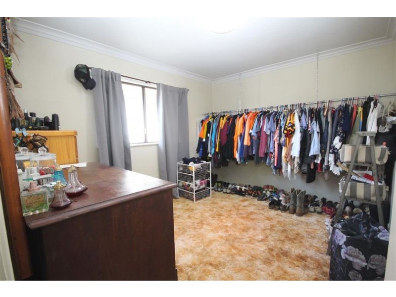 80 Logan Street, Tenterfield NSW 2372