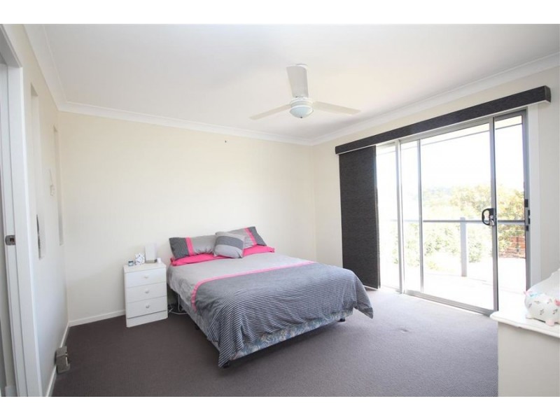 11 Parkes Drive, Tenterfield NSW 2372