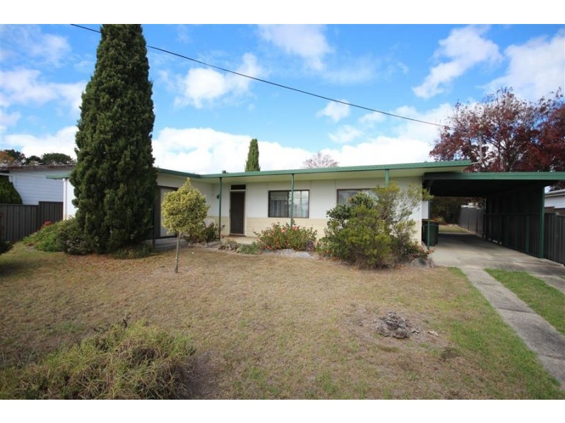 69 Clive Street, Tenterfield NSW 2372