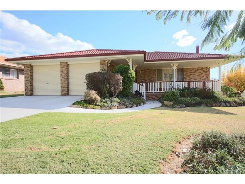 28 East Street, Tenterfield NSW 2372
