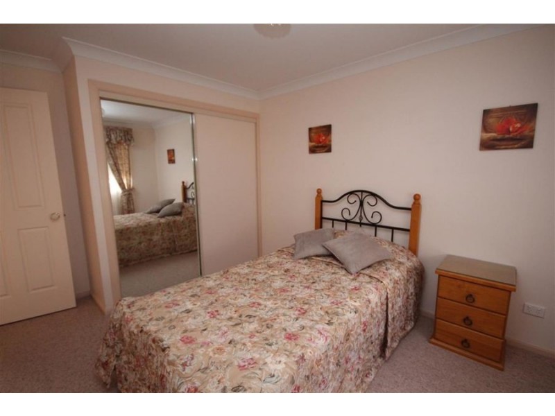 28 East Street, Tenterfield NSW 2372