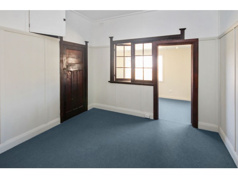 61 Clive Street, Tenterfield NSW 2372