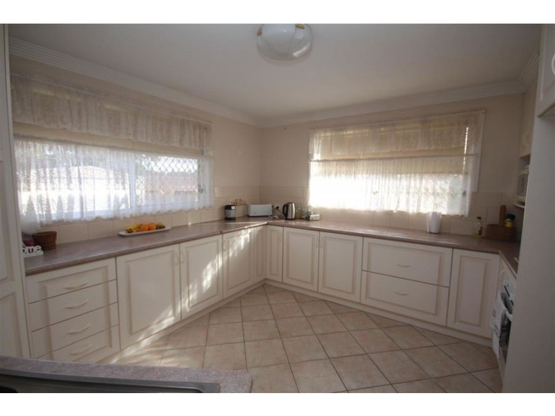 225 Bulwer Street, Tenterfield NSW 2372