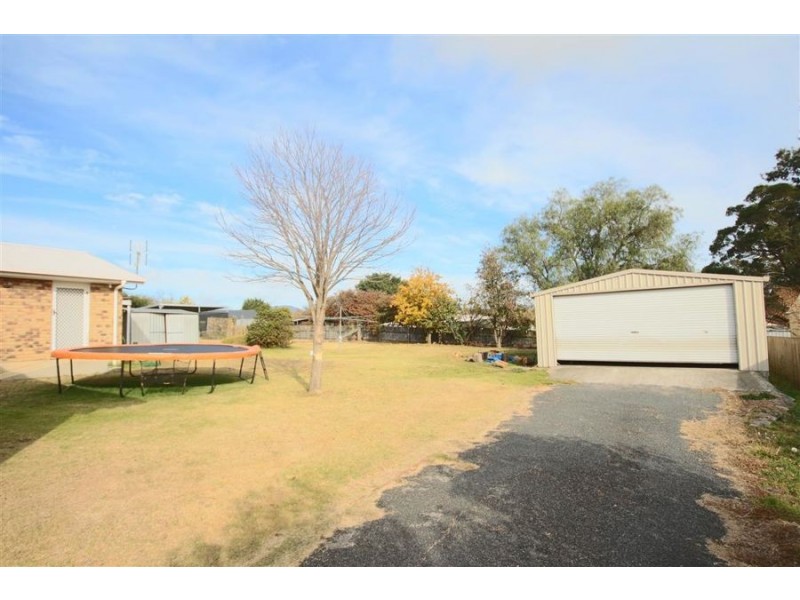 225 Bulwer Street, Tenterfield NSW 2372